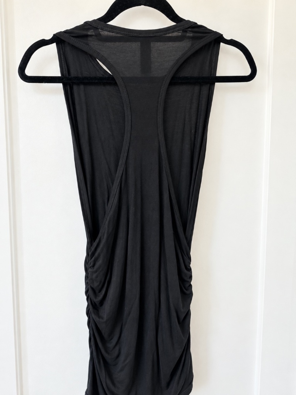 GO COUTURE Racerback Ruched Sheath Dress - Picture 3 of 5
